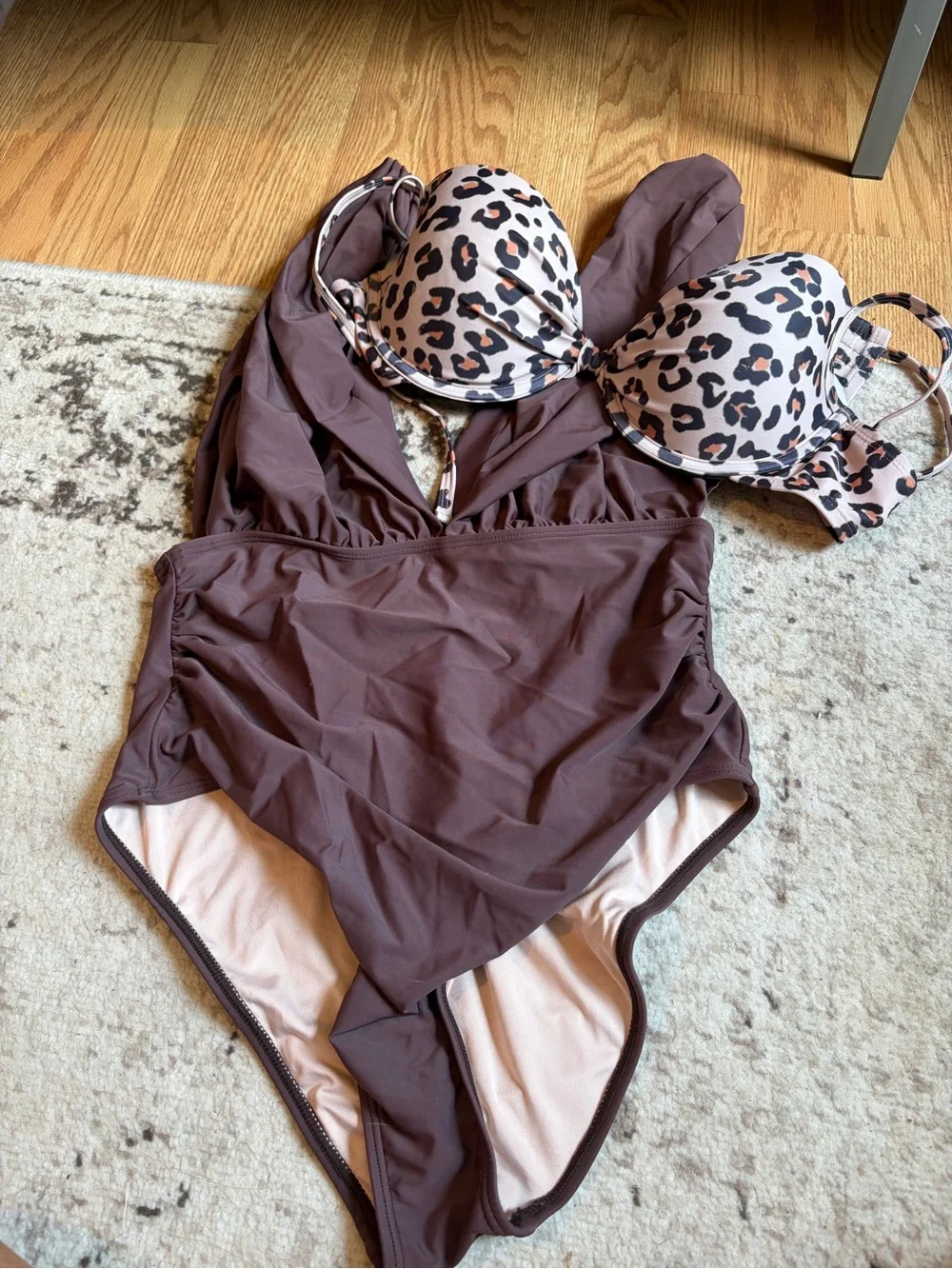 Women’s bathing suit
